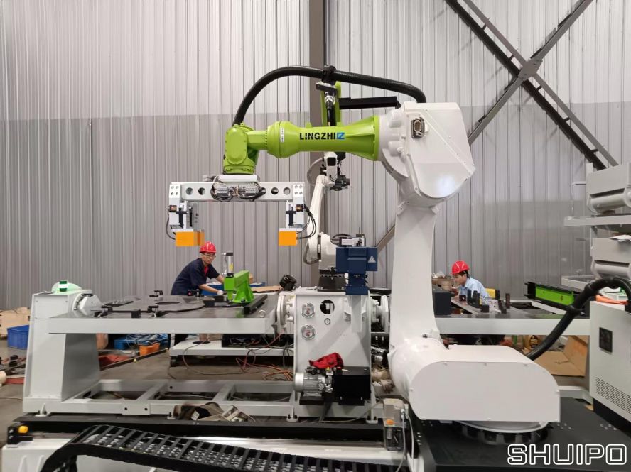 山東水泊智能裝備股份有限公司自主研發的工業機器人 山東水泊智能裝備股份有限公司自主研發的工業機器人